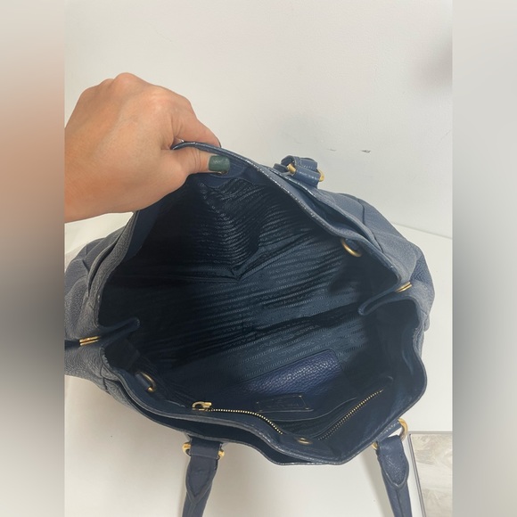 Authentic Prada Vitello daino tote bag - Picture 10 of 13